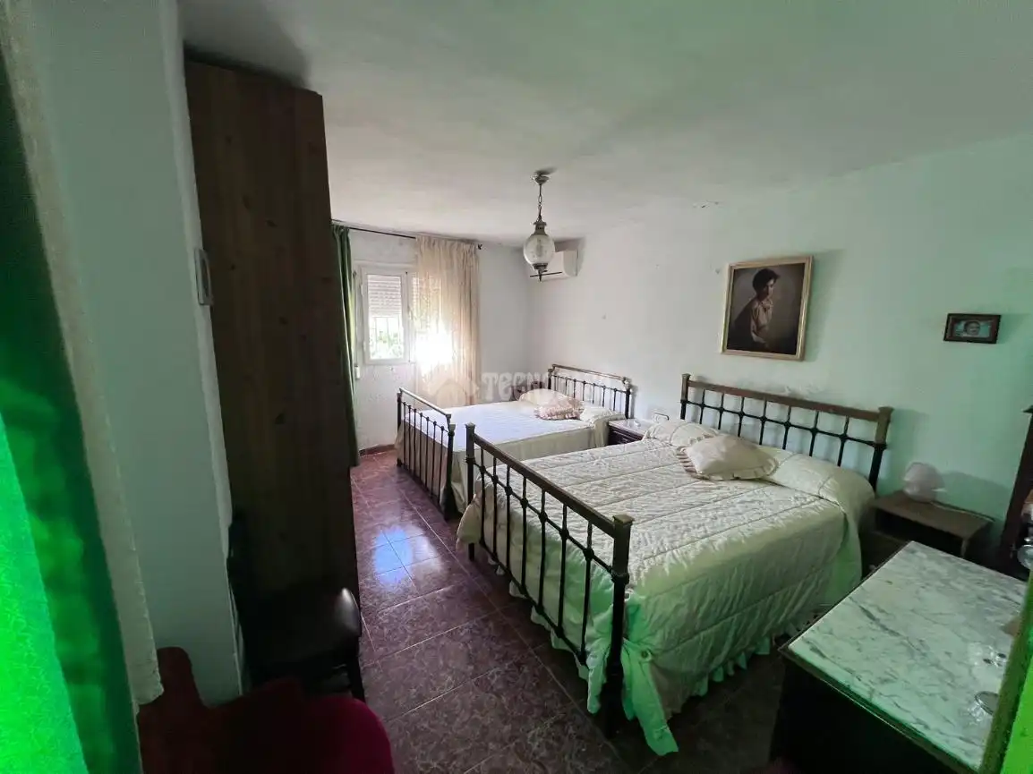 Dormitori de Finca rústica en venda en Jaén amb Aire condicionat i Moblat