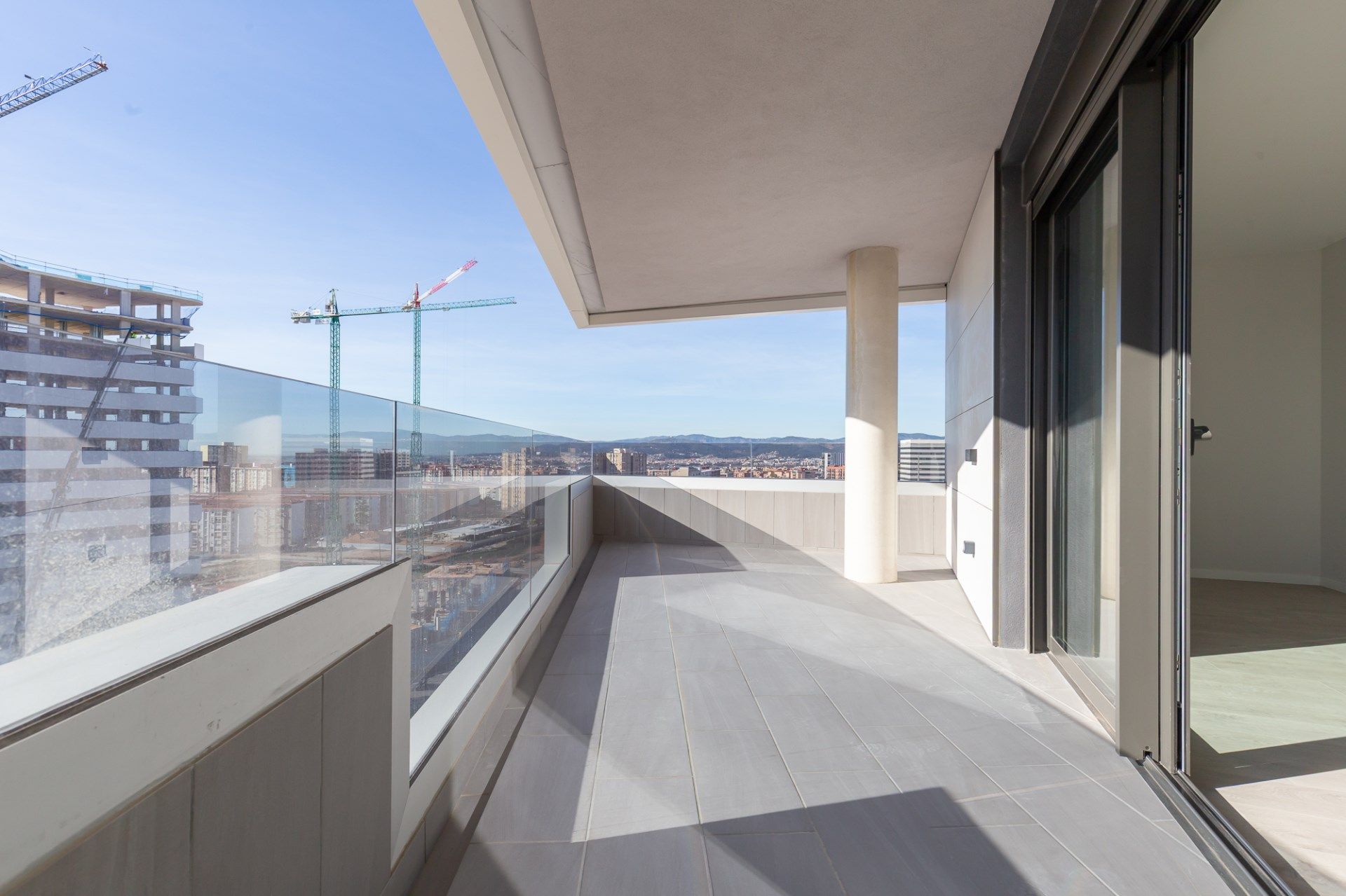 Terrassa de Pis de lloguer en Esplugues de Llobregat amb Aire condicionat, Calefacció i Terrassa