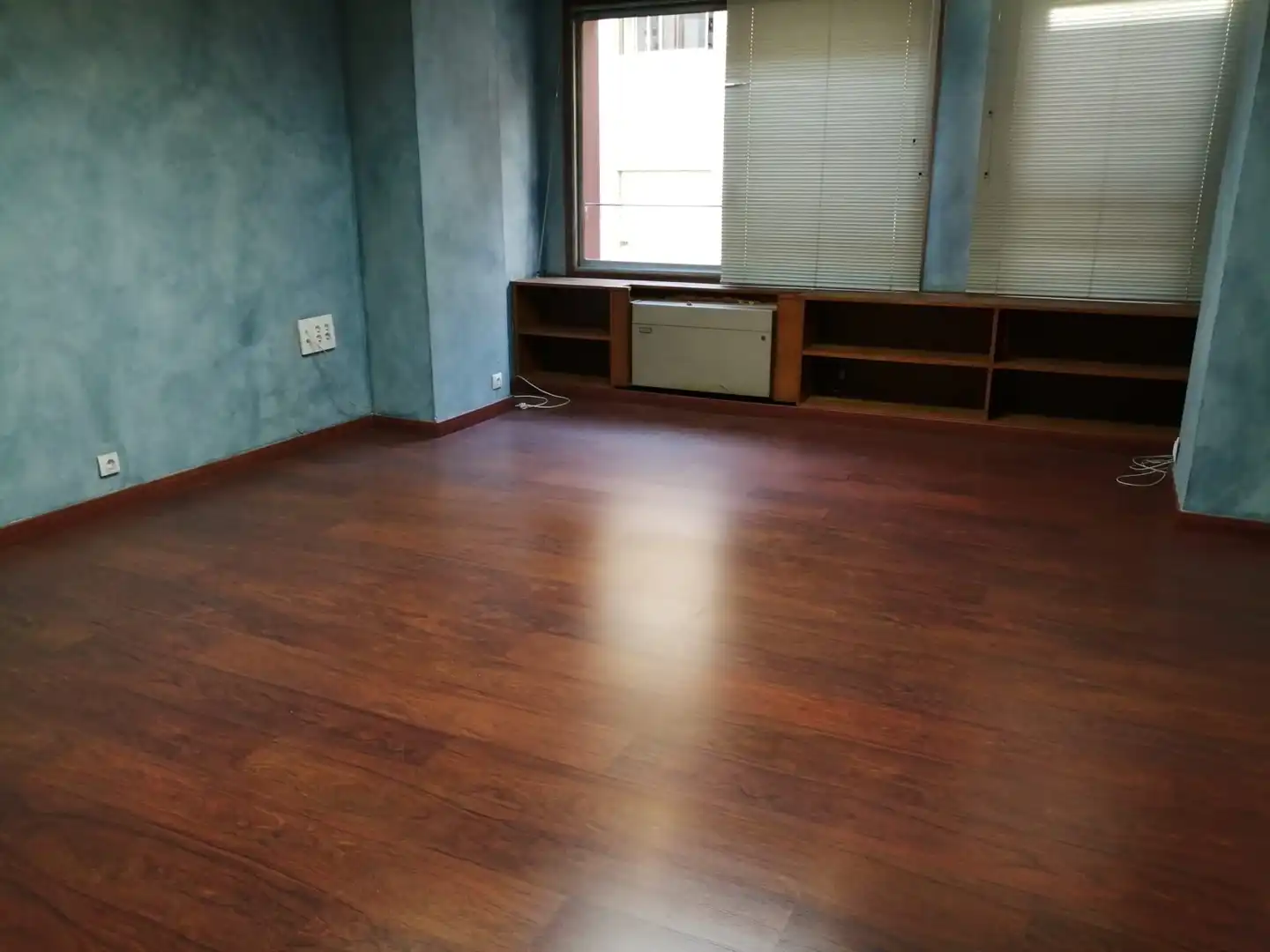 Wohnzimmer von Büro zum Verkauf in Murcia mit Klimaanlage und Heizung