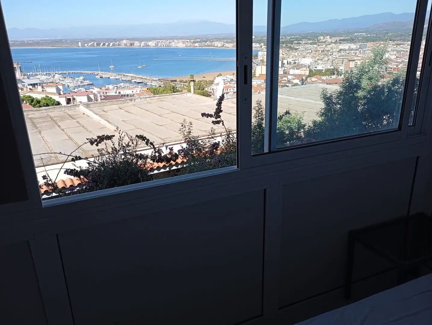 Dormitori de Apartament en venda en Roses
