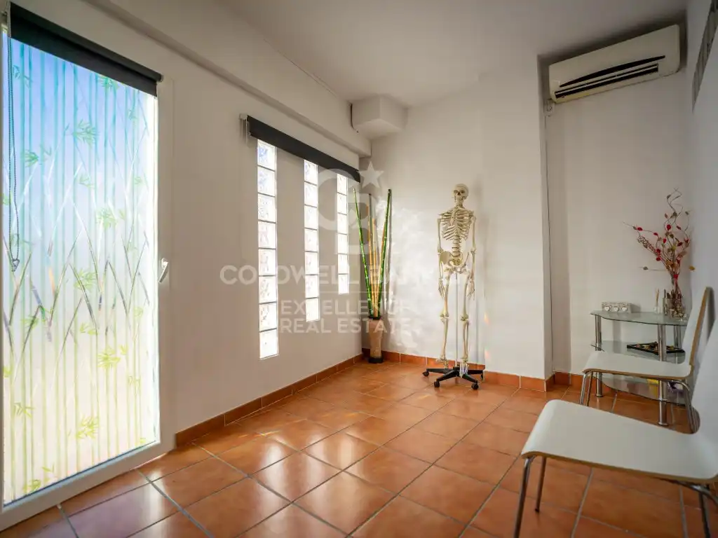Einfamilien-Reihenhaus zum Verkauf in Castellón de la Plana / Castelló de la Plana mit Klimaanlage, Terrasse und Balkon
