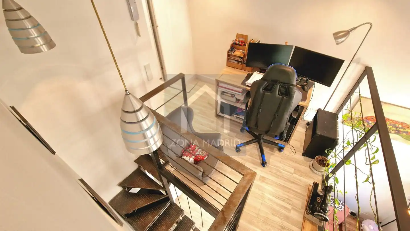 Piso en venta en Madrid con Aire acondicionado, Terraza y Amueblado