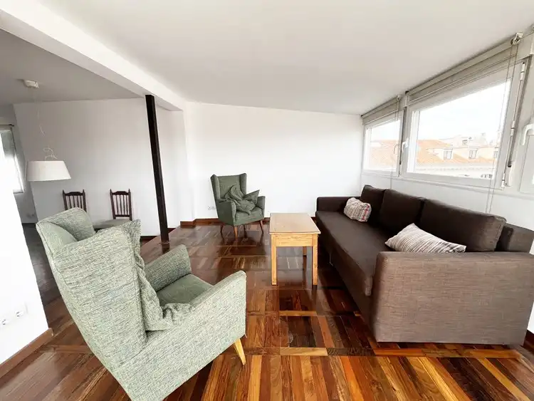 Sala de estar de Ático de alquiler en Madrid con Aire acondicionado, Calefacción y Parquet