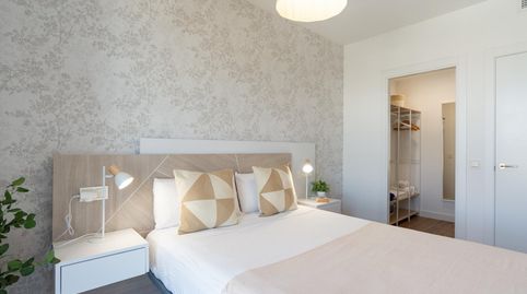 Foto 4 de Piso de alquiler en Martiricos - La Roca - La Rosaleda, Málaga Capital