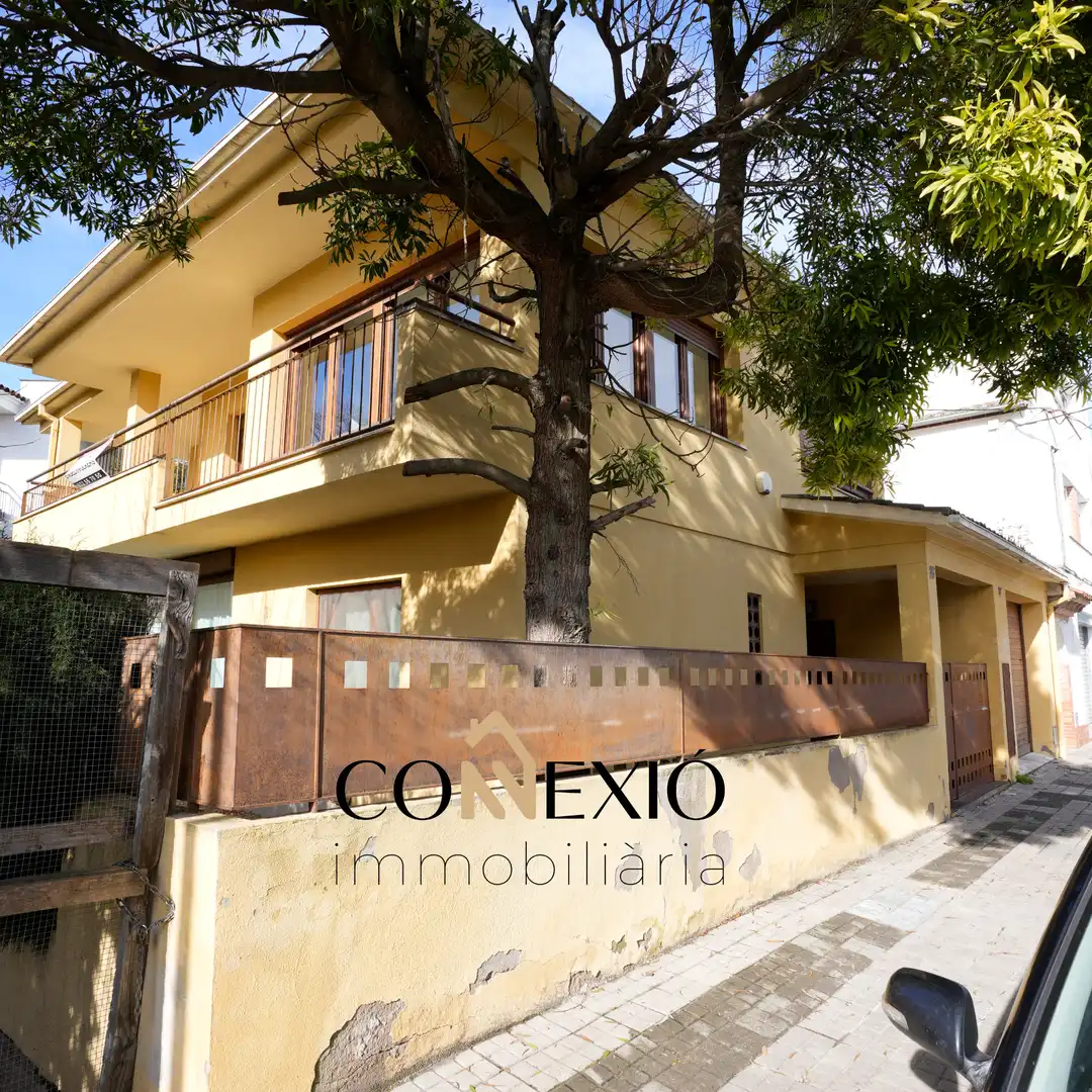Vista exterior de Casa o chalet en venta en Banyoles con Aire acondicionado, Calefacción y Jardín privado