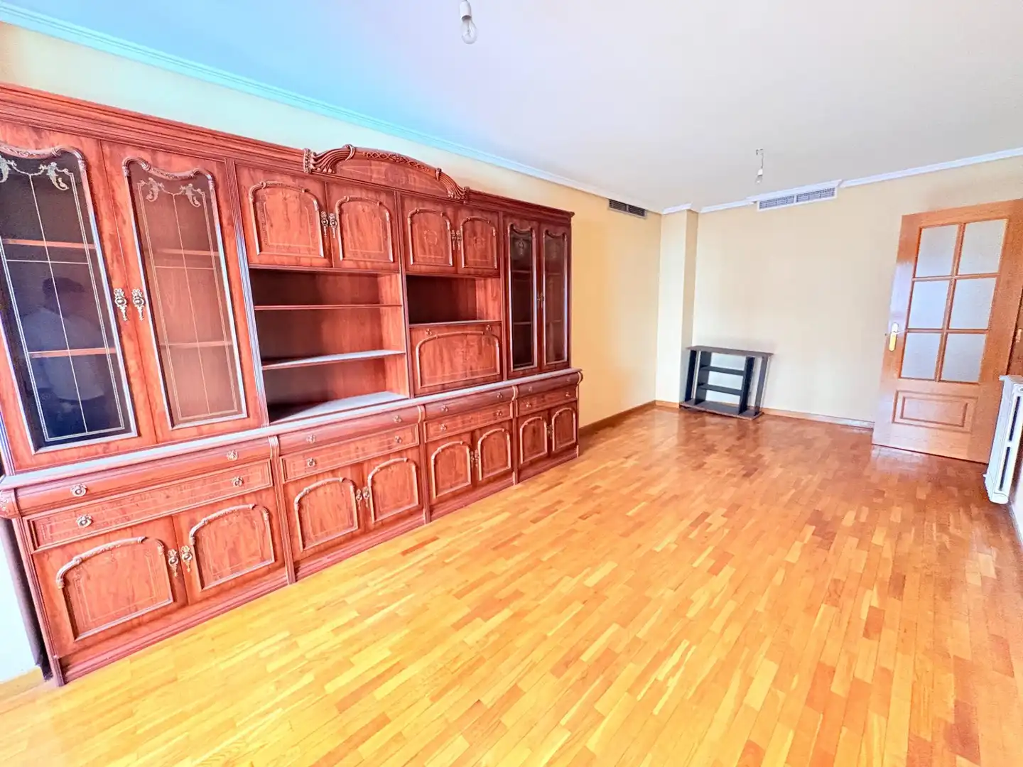 Sala de estar de Piso en venta en Ponferrada con Calefacción y Trastero