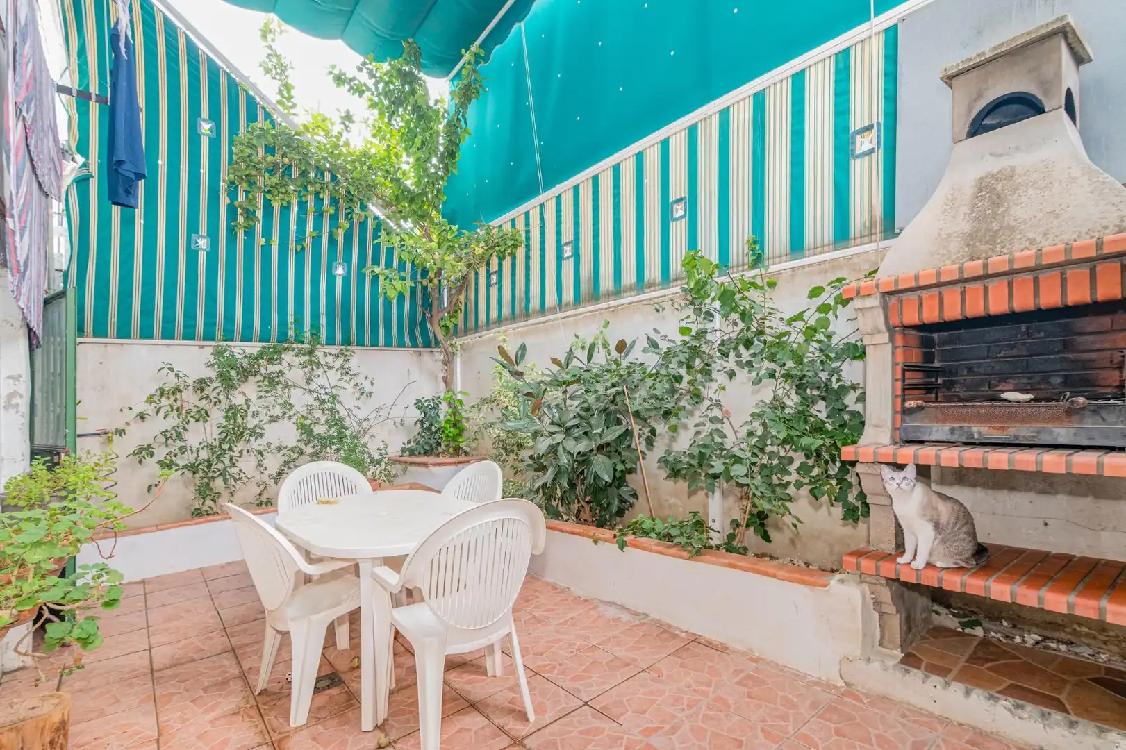 Casa a schiera con terrazza in vendita a Calle RIO GENIL
