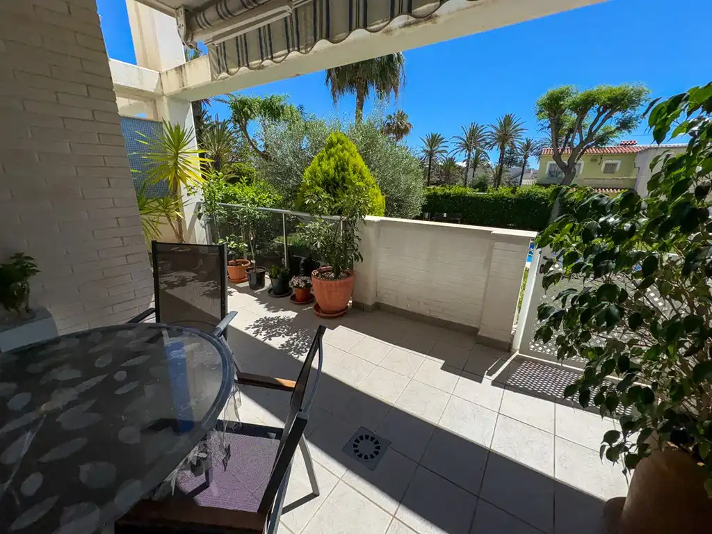 Terrassa de Apartament en venda en Dénia amb Aire condicionat, Jardí privat i Terrassa
