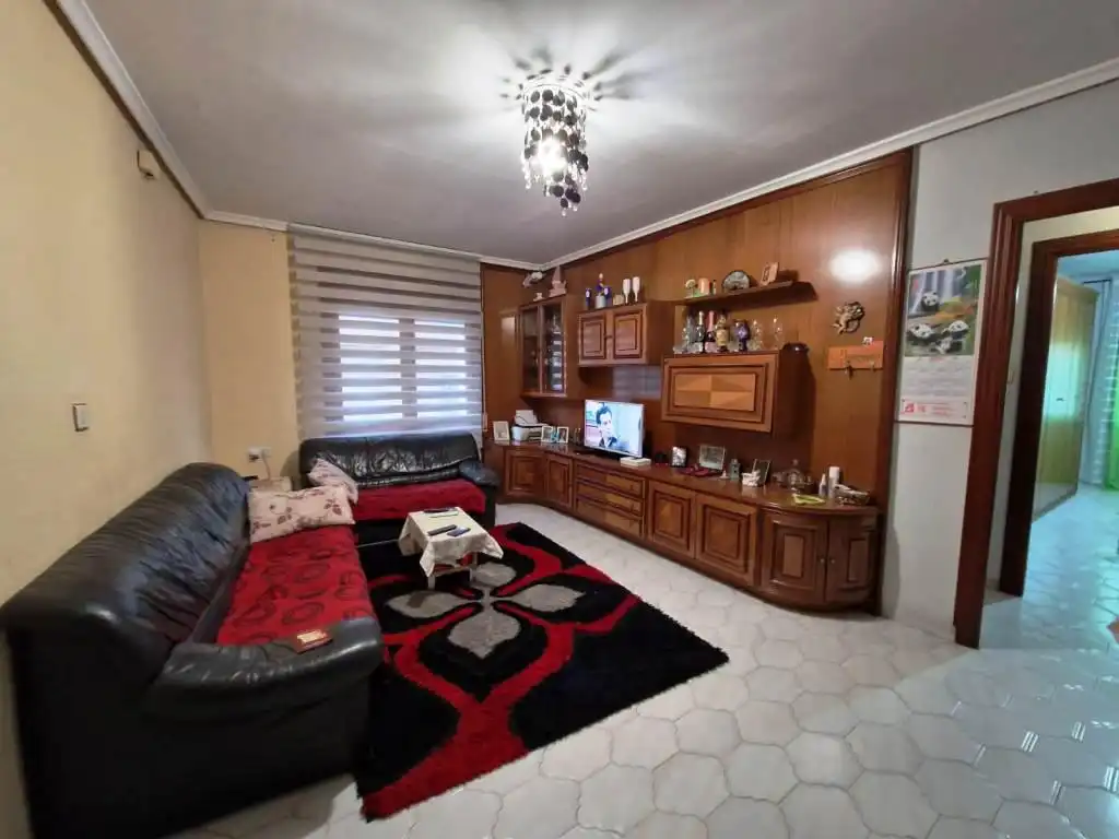 Sala d'estar de Casa o xalet en venda en Binéfar amb Calefacció, Terrassa i Traster