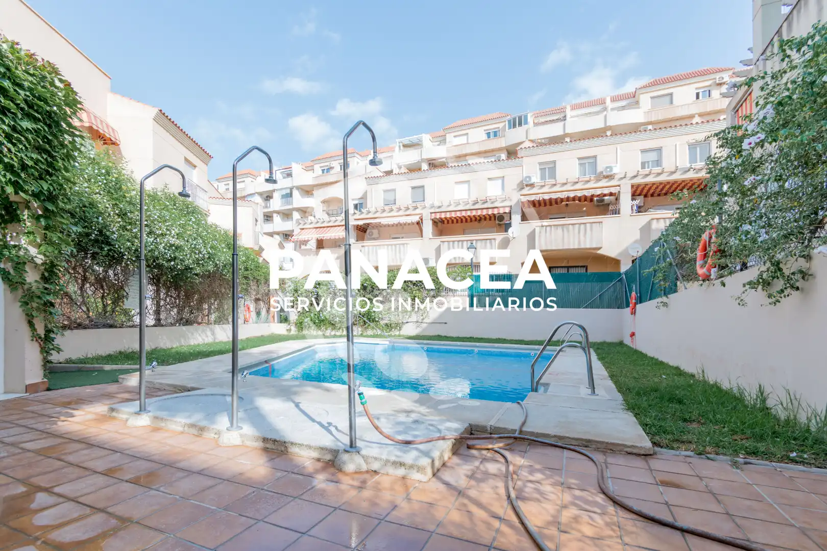Exterior view of Flat for sale in Roquetas de Mar  with Furnished, Microwave and TV