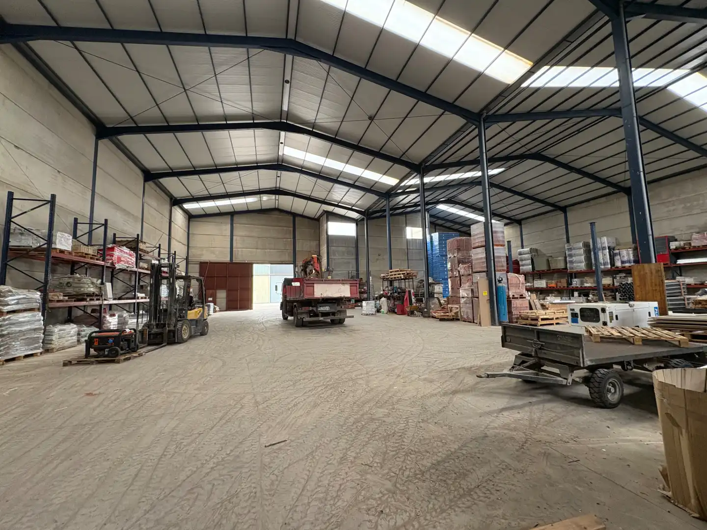 Nau industrial en venda en Llerena