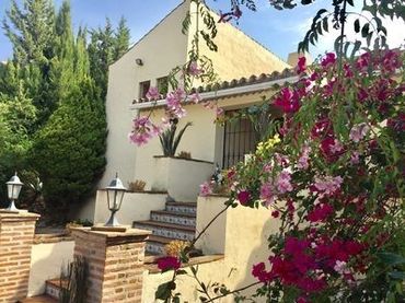 Casa amb piscina en venda a Estepona Pueblo