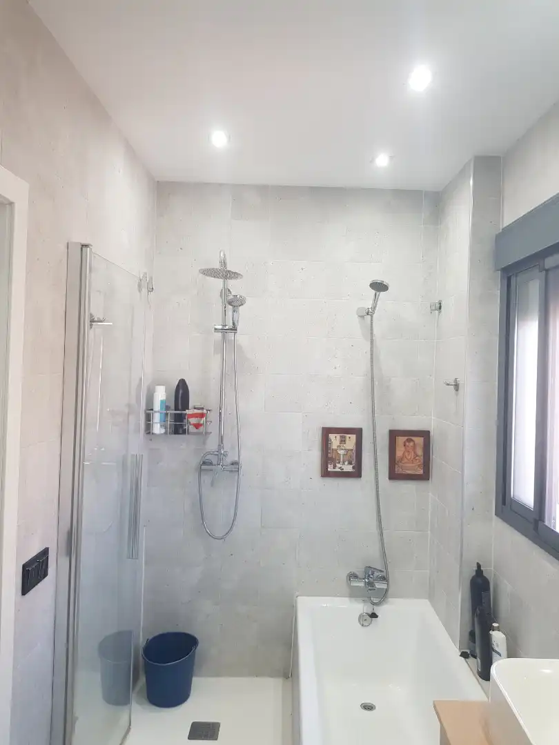 Baño de Piso en venta en La Algaba con Aire acondicionado, Terraza y Balcón