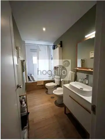 Habitación de Piso de alquiler en Sevilla con Aire acondicionado, Terraza y Amueblado