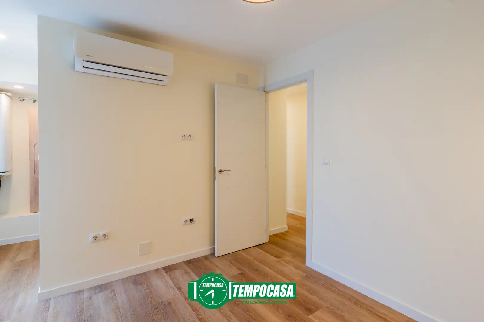 Habitación de Piso de alquiler en Valencia con Aire acondicionado, Calefacción y Amueblado