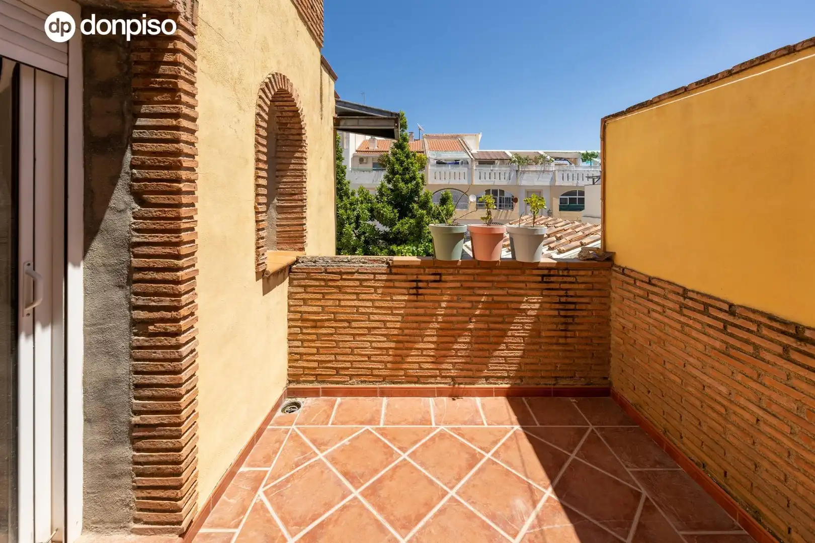 Casa adosada en venda a Calle JOSE RIQUELME, La Zubia Ciudad