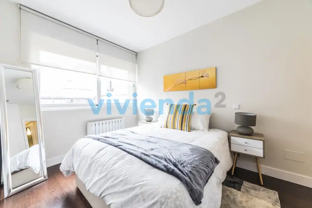 Schlafzimmer von Wohnung zur Miete in Madrid mit Klimaanlage und Heizung