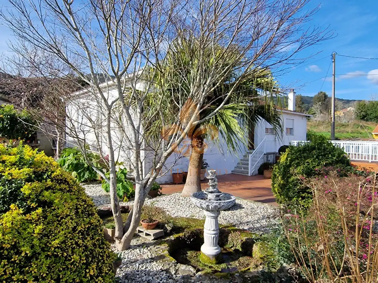 Vista exterior de Casa o xalet en venda en O Rosal   amb Calefacció, Jardí privat i Terrassa