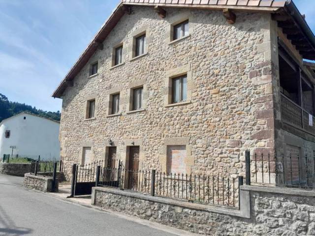 Casa-chalet en Venta en Caranceja - Bº CARANCEJA en Reocín