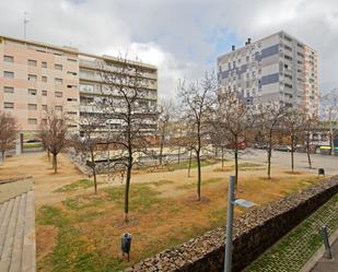 Vista exterior de Pis en venda en Terrassa amb Piscina