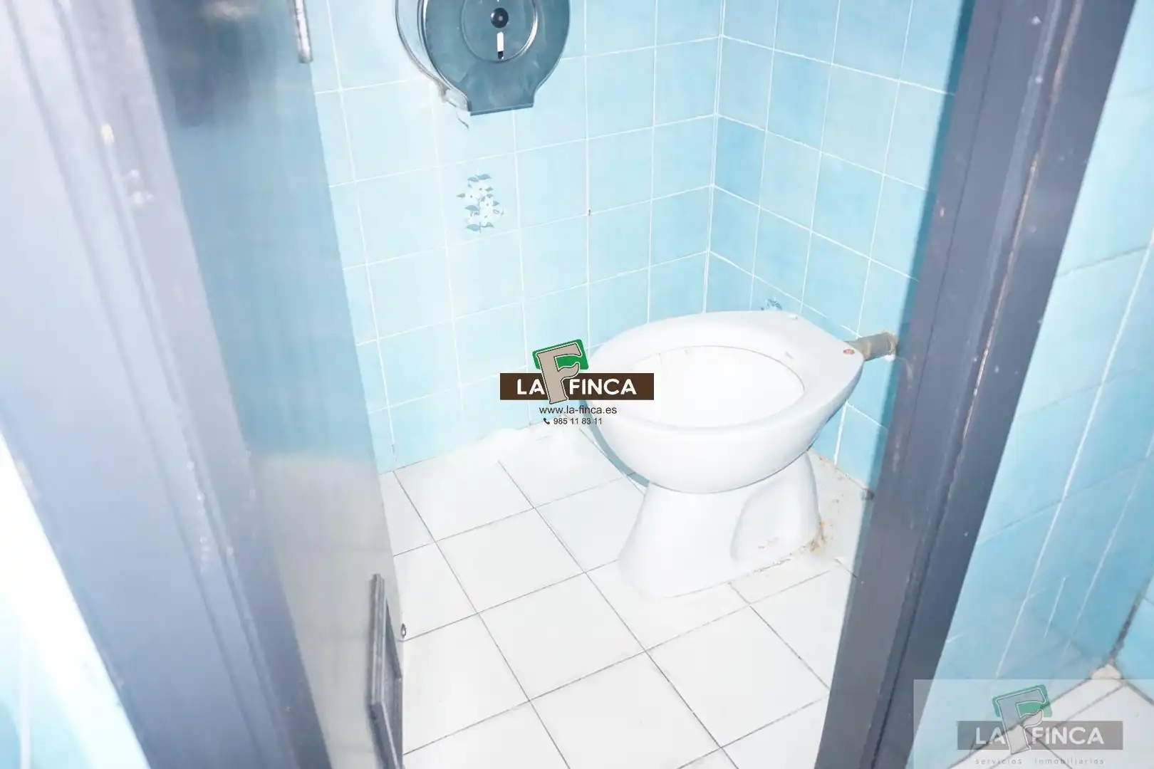 Bathroom of Commercial properties for rent in Oviedo 