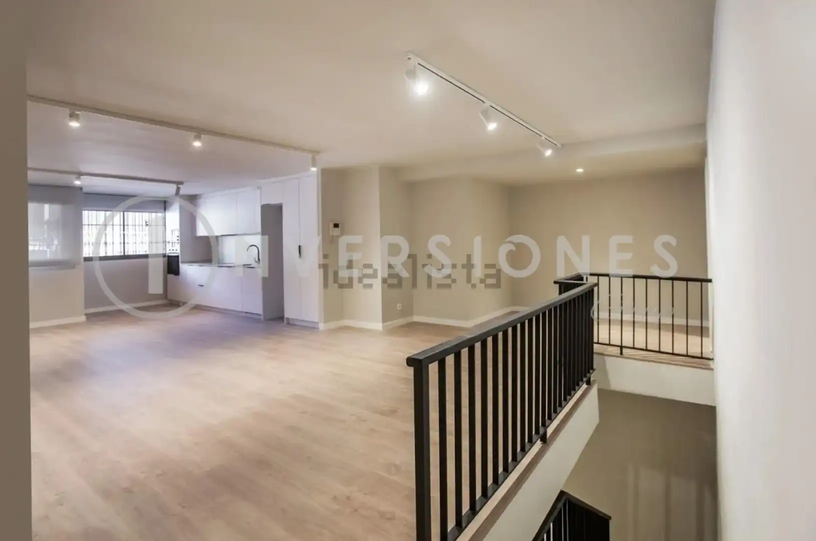 Duplexes for rent in Barcelona  with Air Conditioner, Heating and Furnished