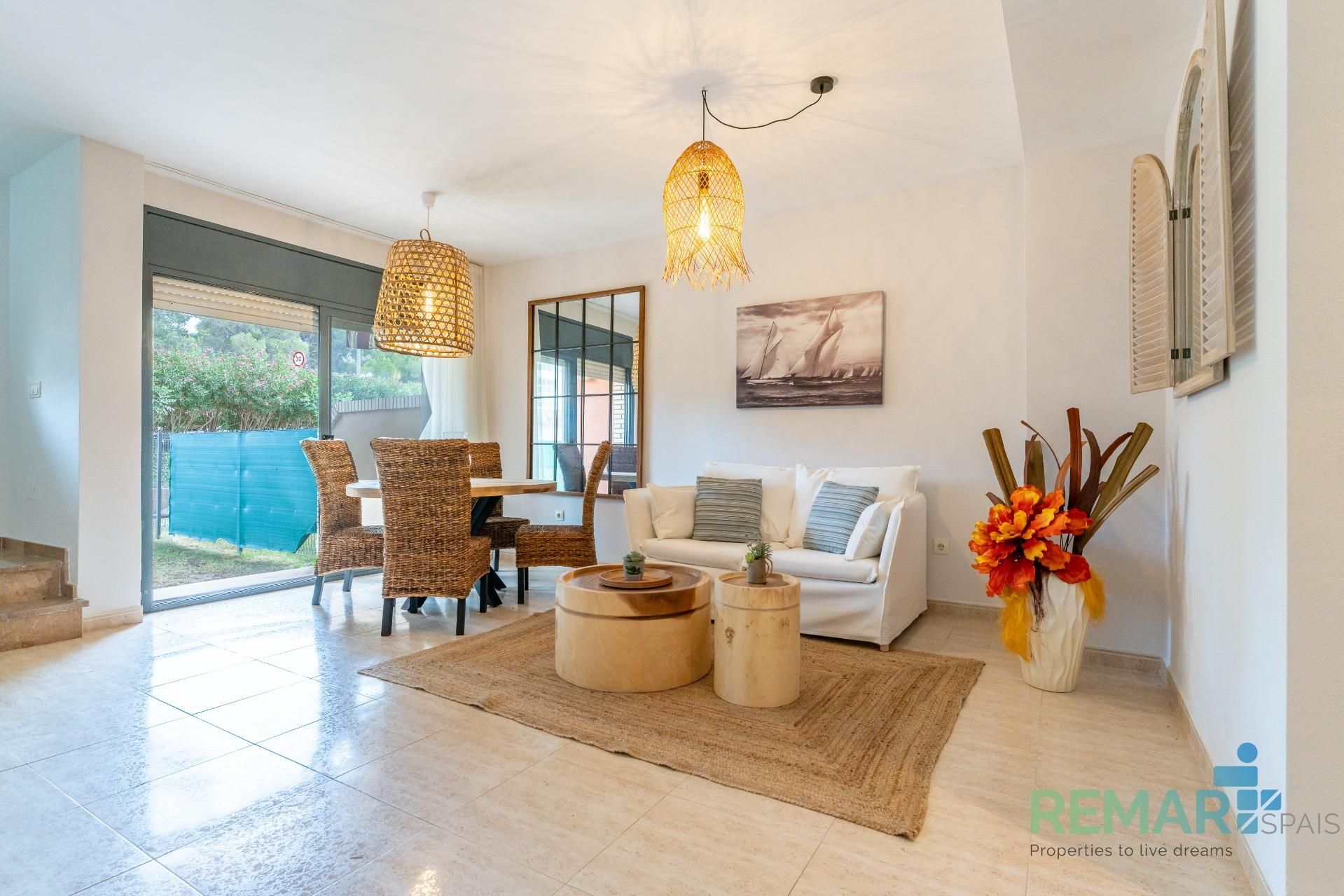 Living room of Duplex for sale in Salou  with Air Conditioner, Private garden and Terrace
