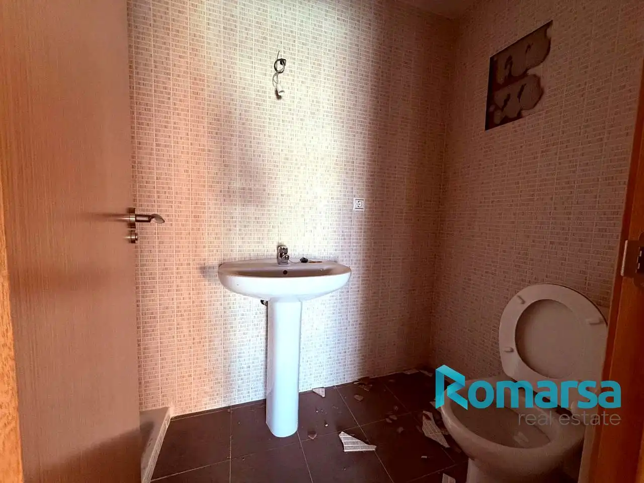 Baño de Piso en venta en Ávila con Calefacción, Parquet y Terraza