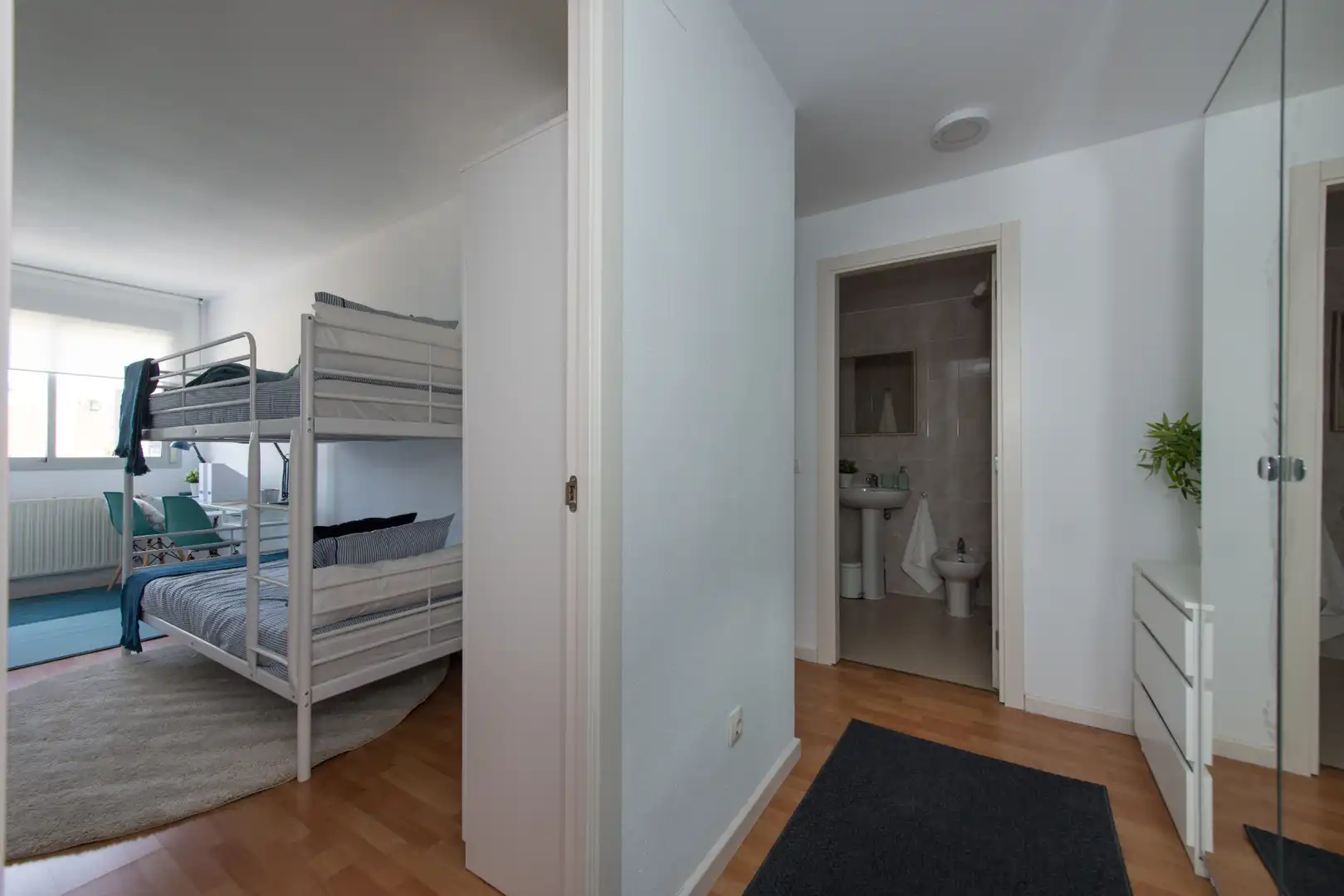 Habitación de Piso en venta en Madrid con Aire acondicionado, Trastero y Piscina comunitaria