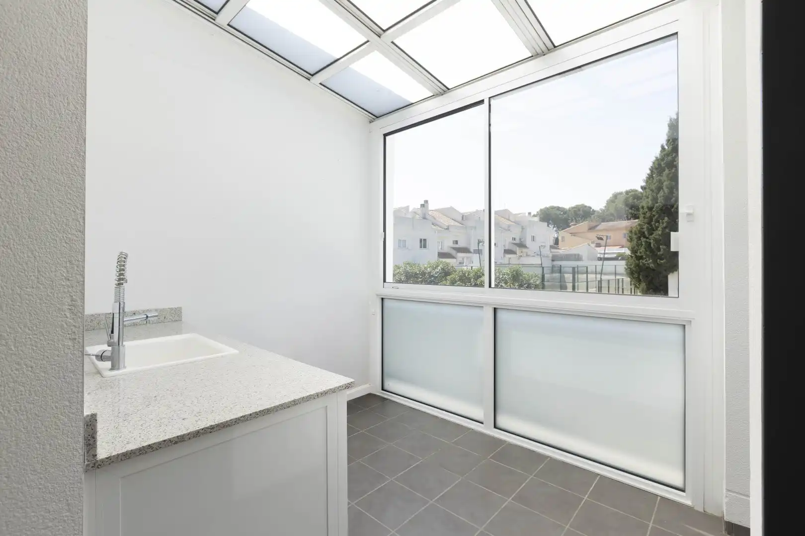 Cocina de Casa adosada en venta en San Antonio de Benagéber con Aire acondicionado, Calefacción y Terraza