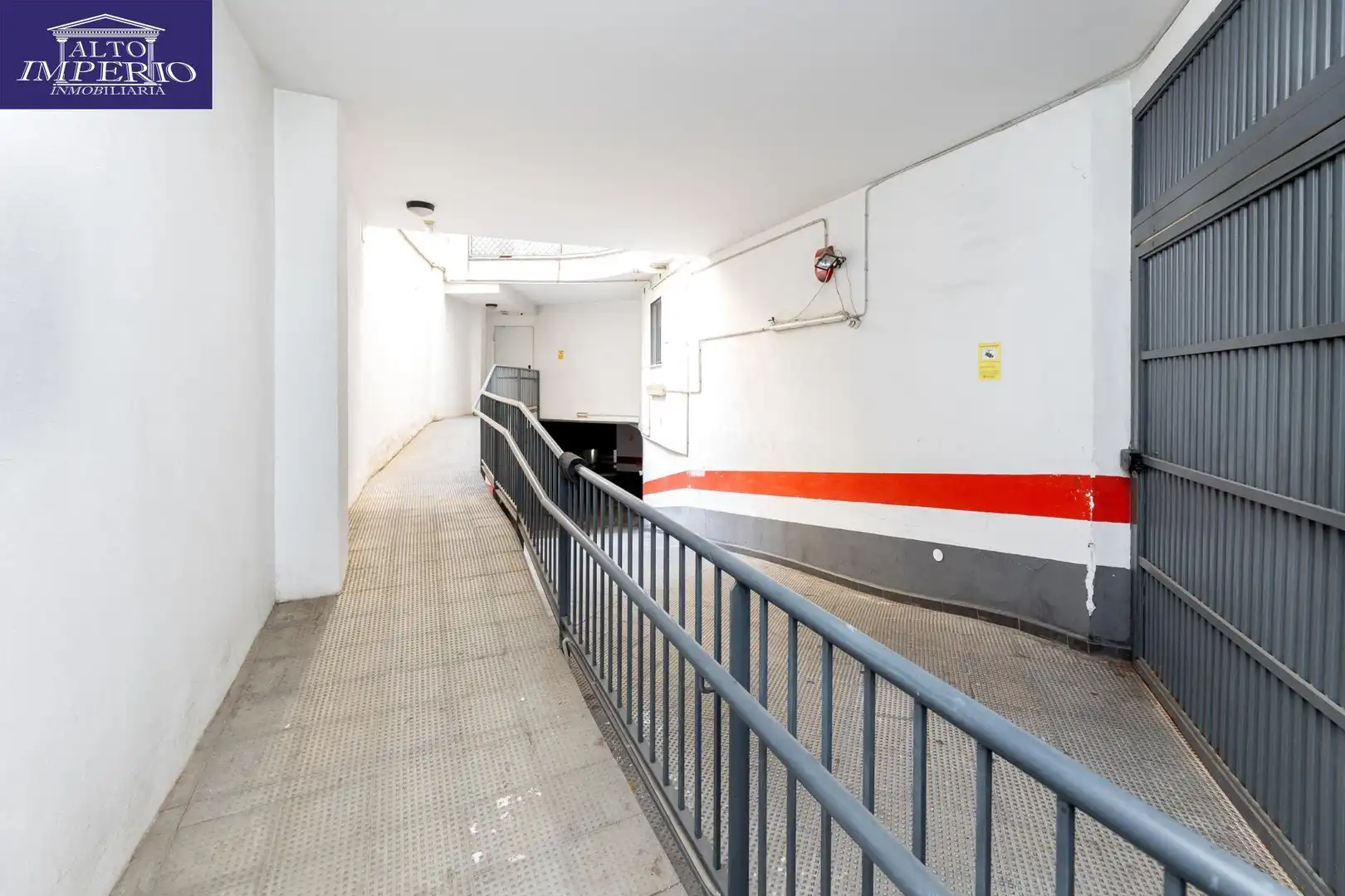 Piso en venta en Granada con Aire acondicionado, Calefacción y Trastero