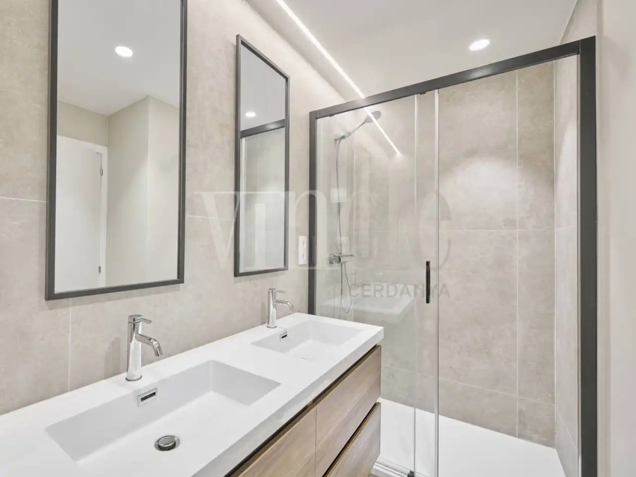 Bany de Apartament en venda en Puigcerdà amb Calefacció i Parquet