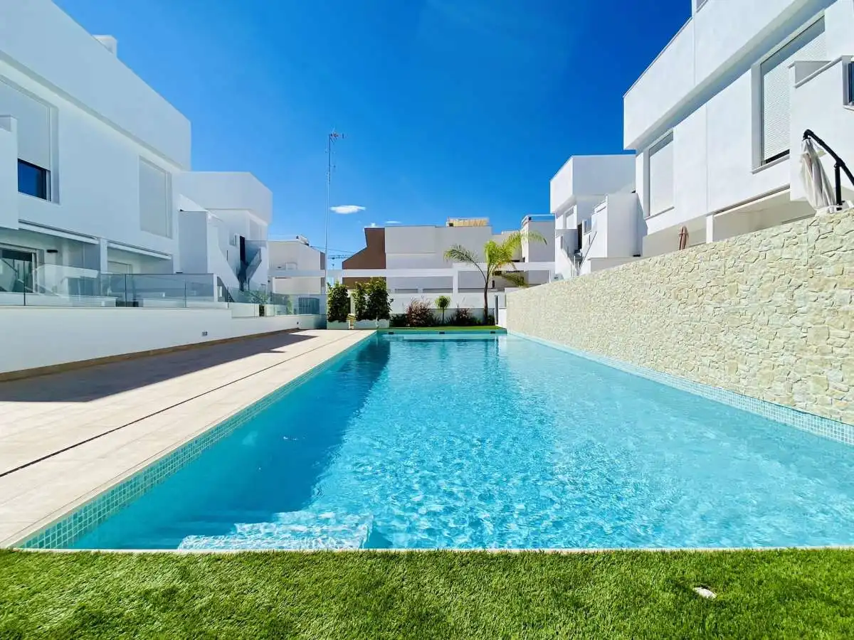 Piscina de Casa o chalet en venta en Pilar de la Horadada con Piscina comunitaria