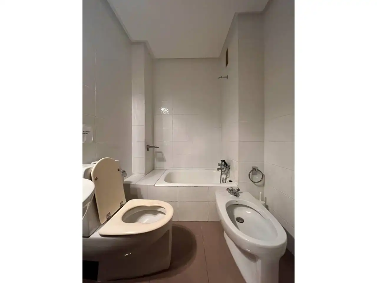 Badezimmer von Wohnung zum Verkauf in Alicante / Alacant mit Klimaanlage, Heizung und Alarm