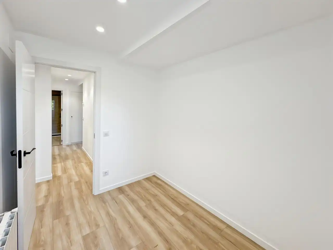 Wohnung zum Verkauf in Leganés mit Klimaanlage, Heizung und Terrasse