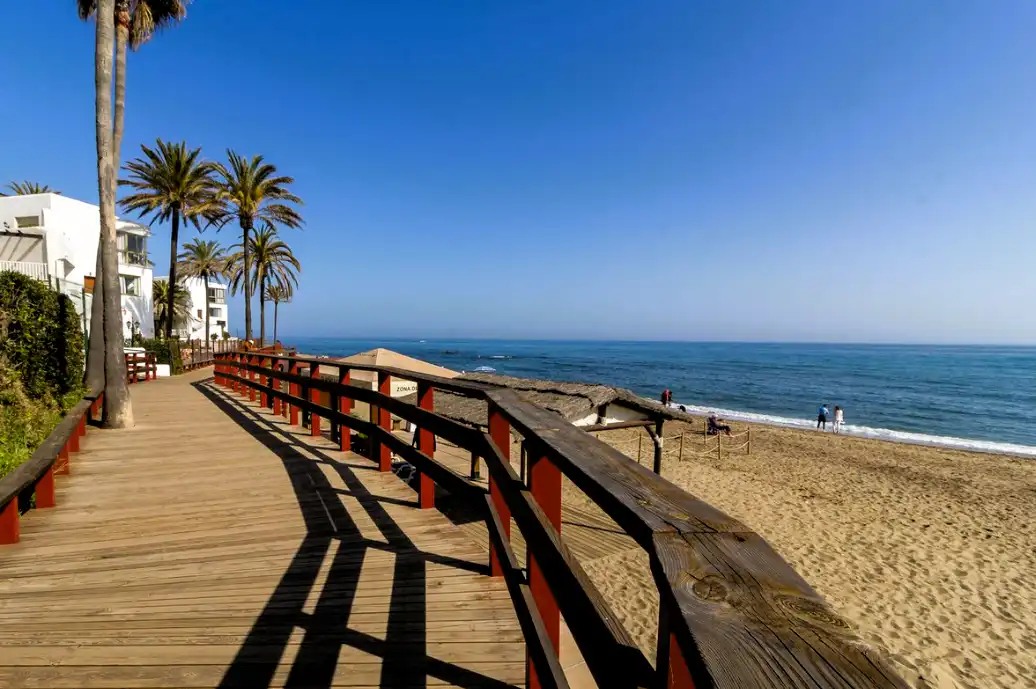 Vista exterior de Apartament en venda en Mijas amb Aire condicionat, Terrassa i Moblat