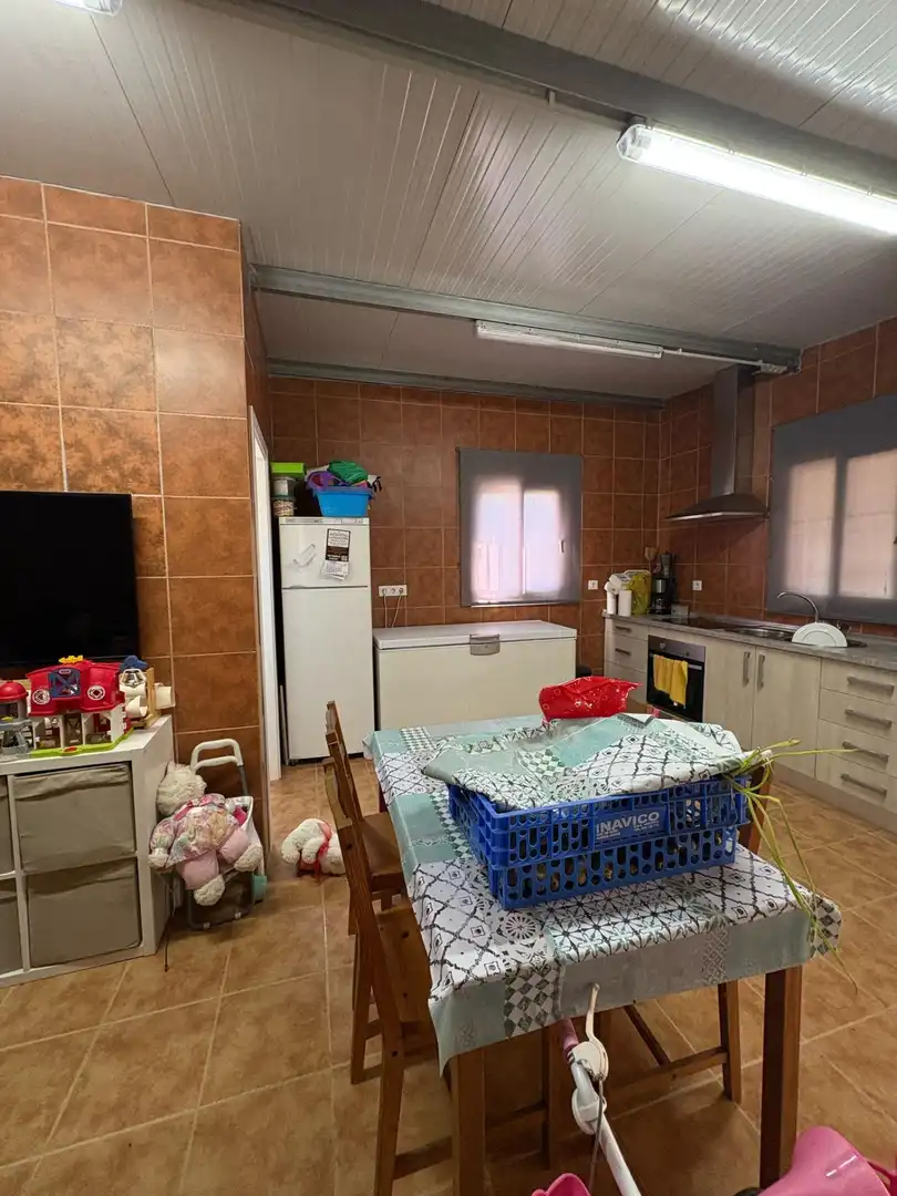 Kitchen of Houses for sale in Chiclana de la Frontera  with Air Conditioner, Private garden and Terrace