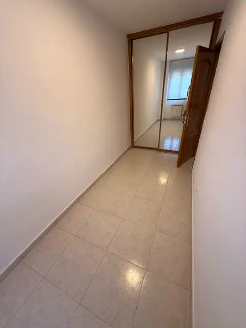 Wohnung zur Miete in Camarma de Esteruelas mit Ofen und Waschmaschine