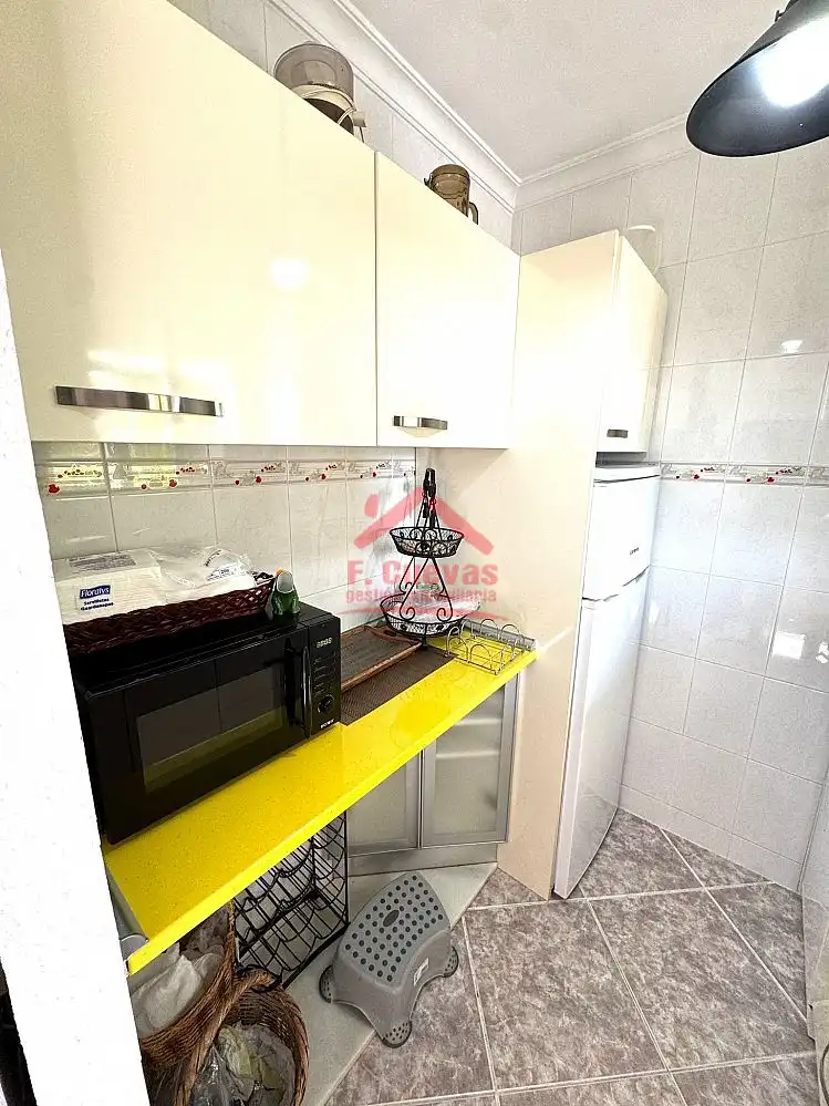 Cocina de Apartamento en venta en Algarrobo con Aire acondicionado, Calefacción y Jardín privado