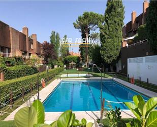 Swimming pool of Single-family semi-detached for sale in Las Rozas de Madrid  with Swimming Pool