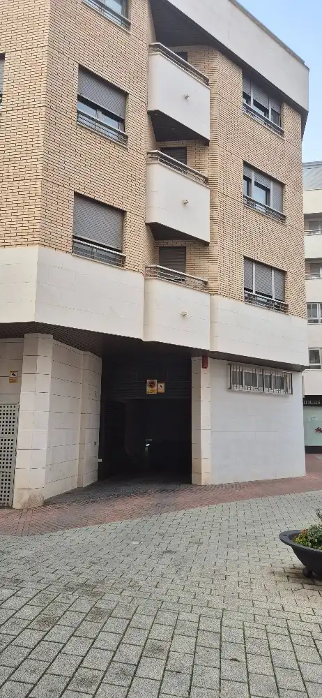 Vista exterior de Garaje en venta en Albacete