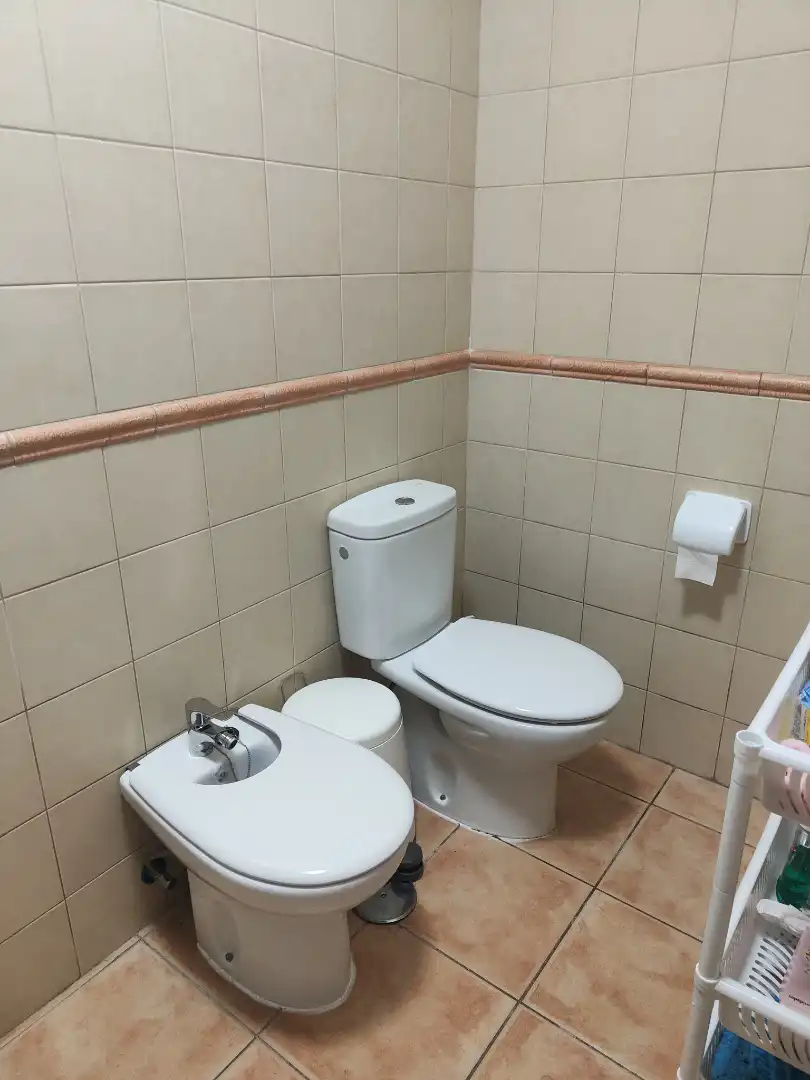 Baño de Piso de alquiler en San Cristóbal de la Laguna con Amueblado, Horno y Lavadora