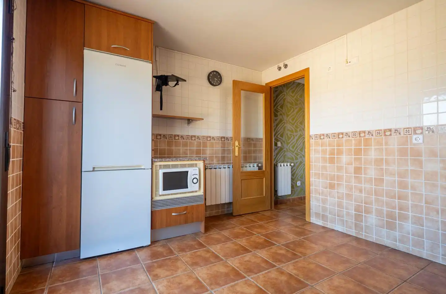 Cocina de Casa adosada de alquiler en Ávila con Calefacción, Parquet y Terraza