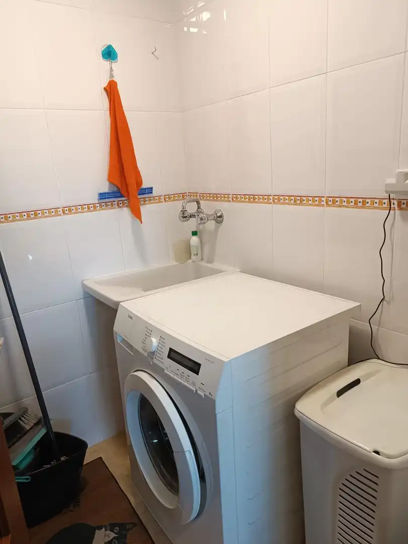 Bany de Pis en venda en Almansa amb Calefacció, Parquet i Balcó