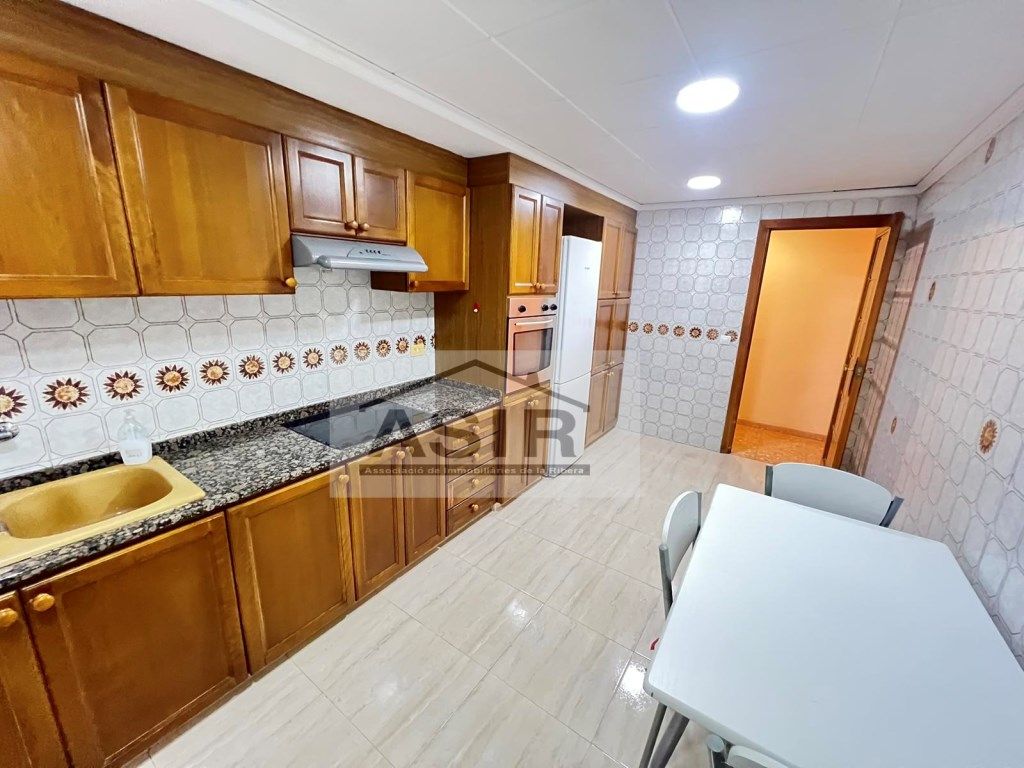 Kitchen of Flat to rent in Alzira