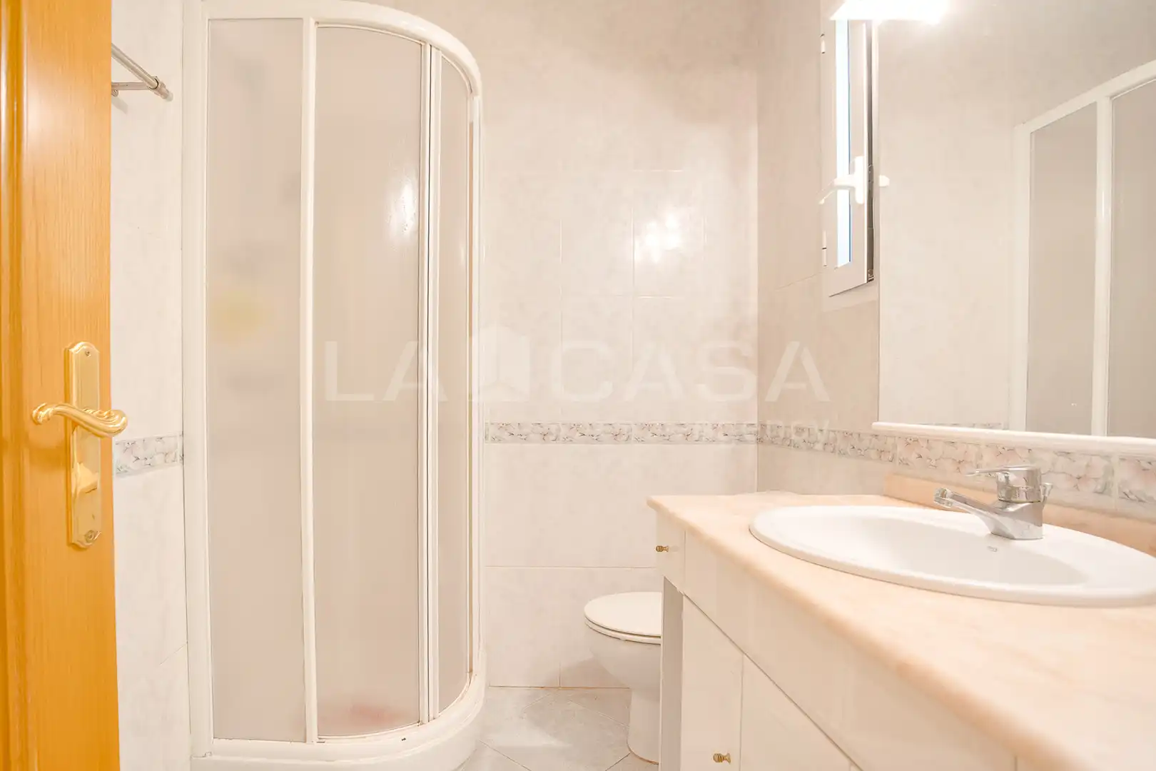 Bany de Casa o xalet en venda en Santa Eulàlia de Ronçana amb Aire condicionat, Calefacció i Terrassa