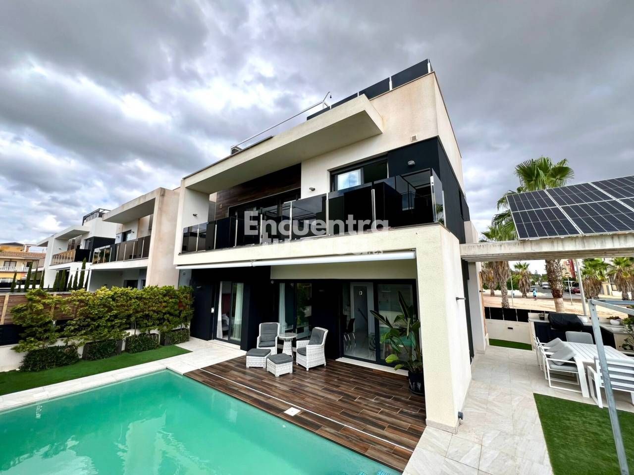 Exterior view of House or chalet for sale in Orihuela  with Air Conditioner, Heating and Private garden