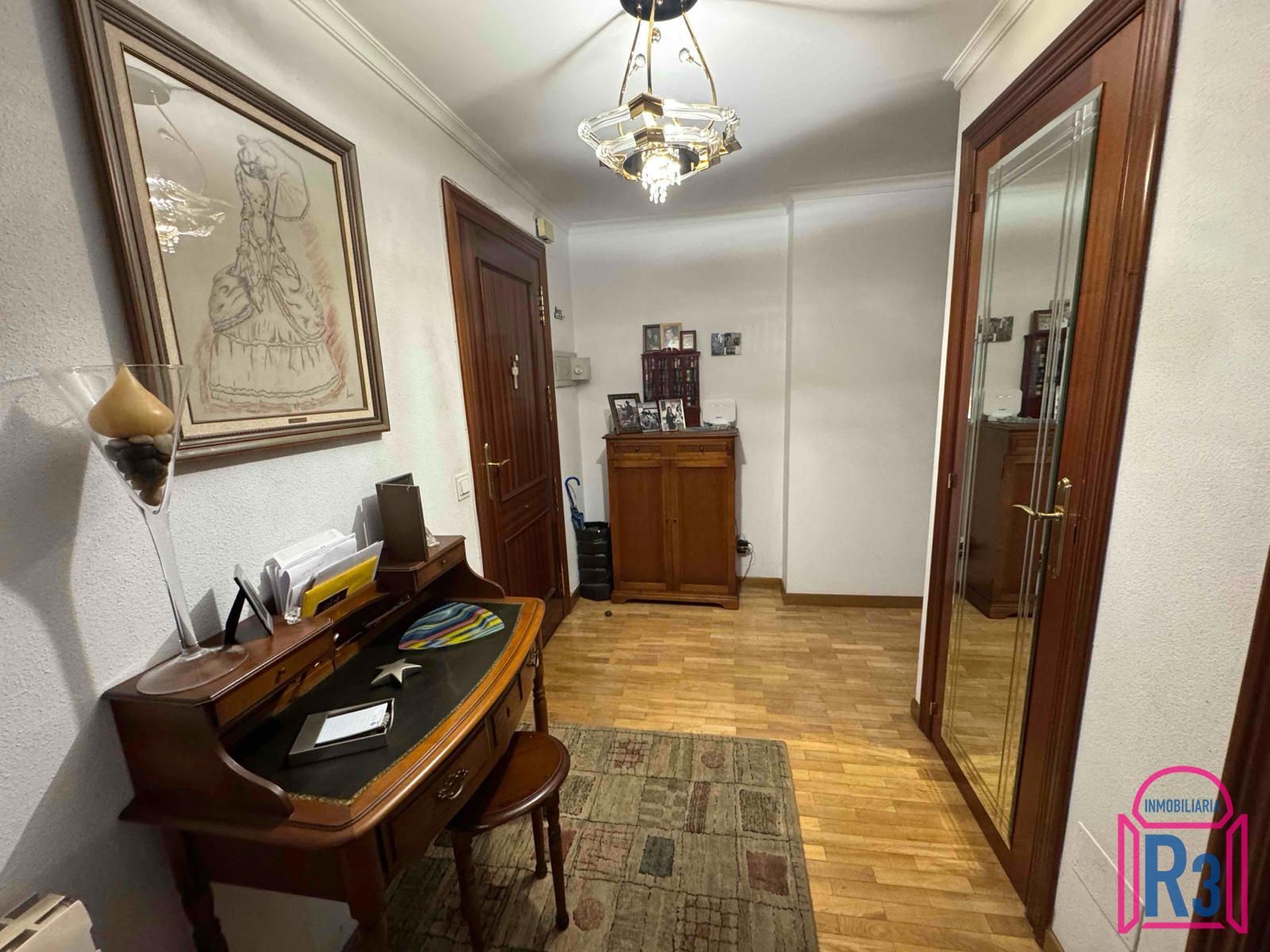 Pis en venda en León Capital  amb Calefacció, Terrassa i Traster