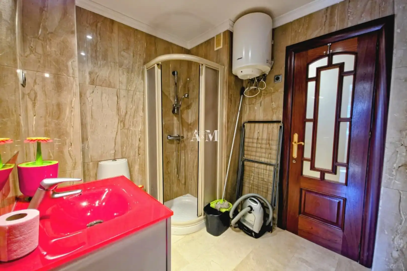Bathroom of Flat for rent in Torrevieja  with Air Conditioner, Heating and Terrace