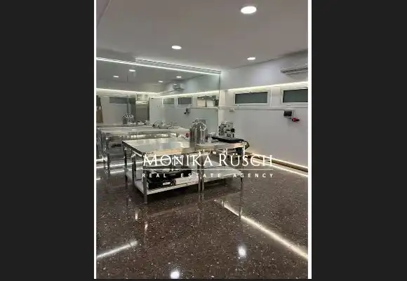 Business premises for transfer in Castell - Poble Vell, imagen 7